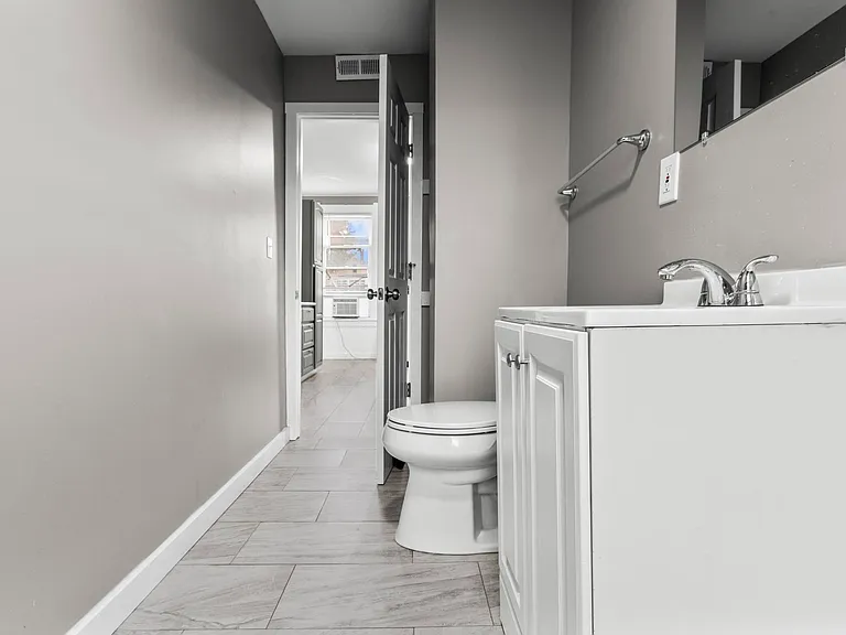 20 Violet St #2 — Photo 8