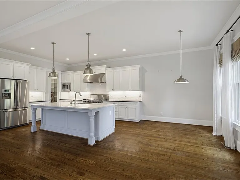 1452 Woodland Hills Dr NE — Photo 18