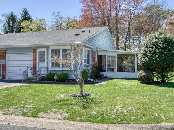 6 Lenape Drive #B, Whiting, NJ 08759
