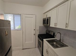 7435 Byron Ave APT 6, Miami Beach, FL 33141