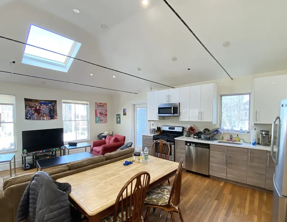89 Cedar St #3A
