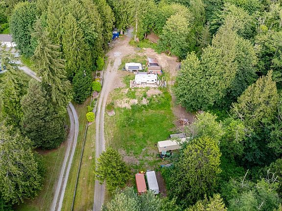 2nd image of 32033 Brandstrom Road
