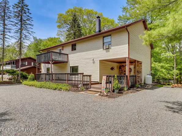 155 Tommys Ln, Pocono Lake, PA 18347