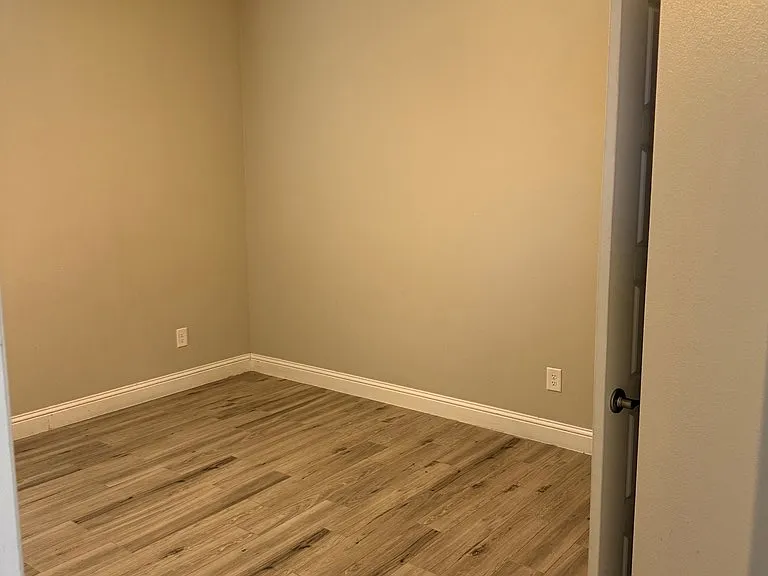 1911 Daybreak Way — Photo 12