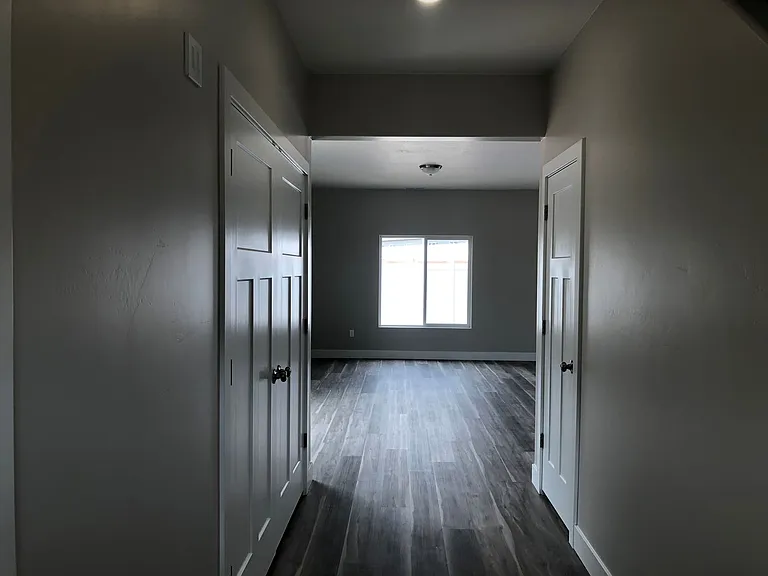 1548 W Pyrite Ln #D — Photo 14