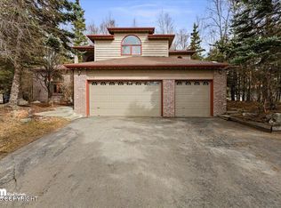 245 Botanical Cir, Anchorage, AK 99515