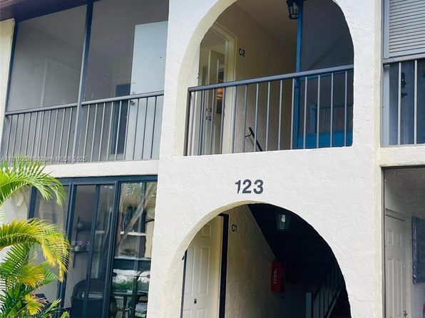 123 Lake Pine Cir APT C-2