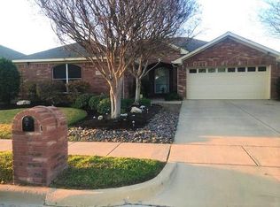 532 Bent Oak Dr, Fort Worth, TX 76131