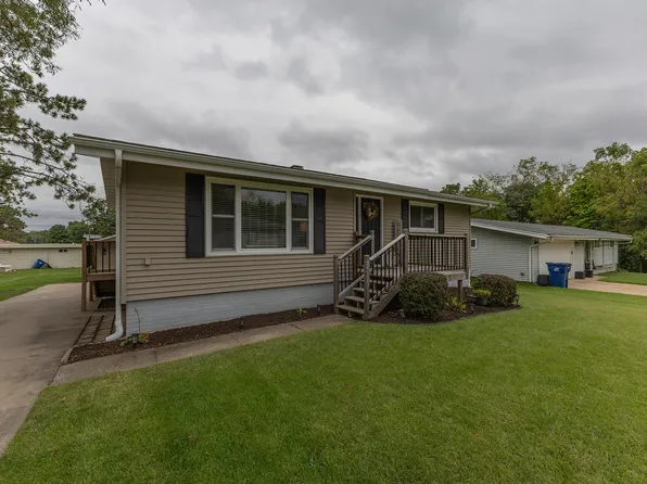 307 7th Ave E, Andalusia, IL 61232