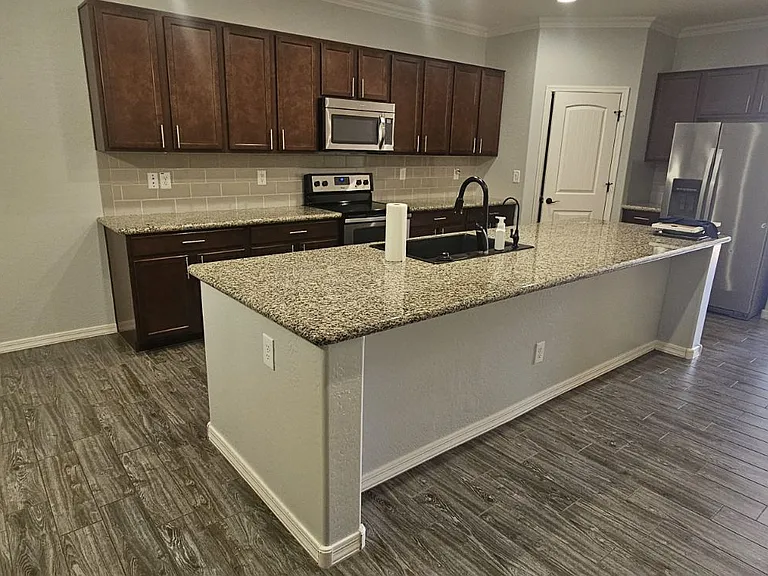 41208 W Rio Bravo Dr — Photo 18