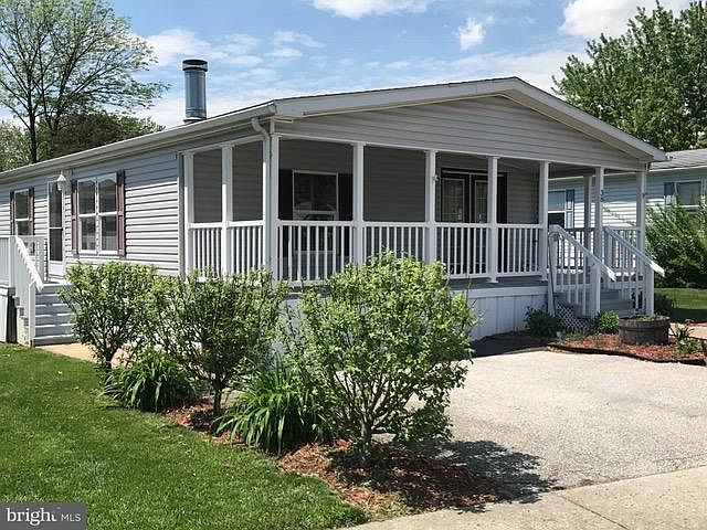1st image of 38 Beechwood Dr