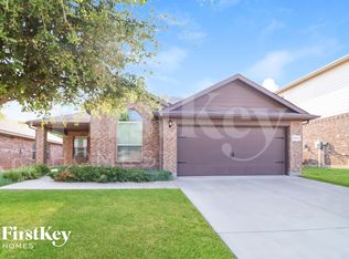 10213 S Race St, Fort Worth, TX 76140