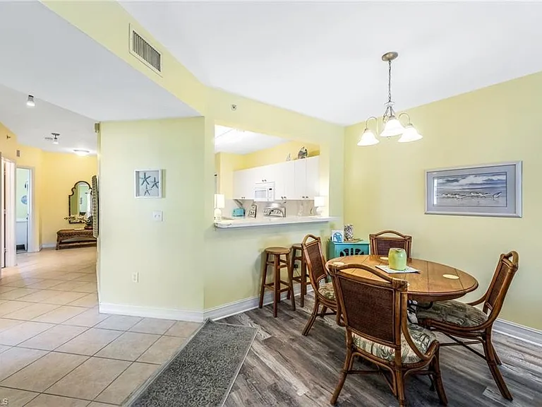 7822 Great Heron Way #206 — Photo 8