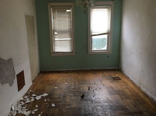 9519 76th St, Ozone Park, NY 11416
