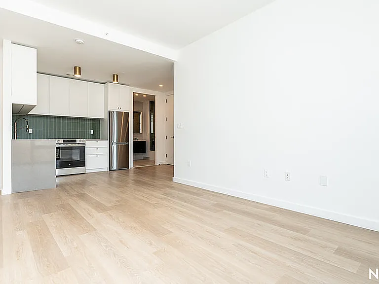527 Grand Ave #503 — Photo 5