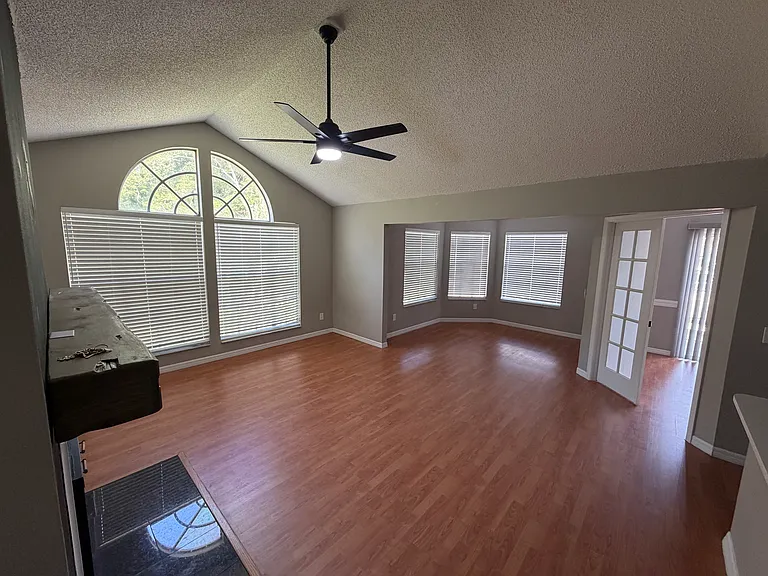 698 Roaring Dr #384 — Photo 9