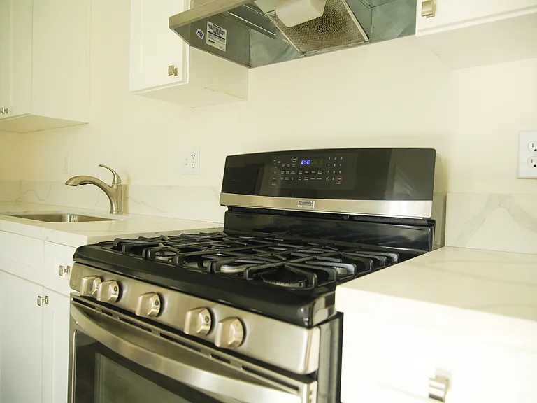 723 W F St #723 — Photo 18