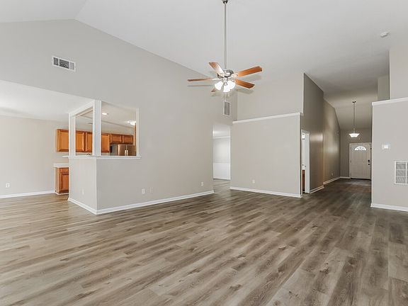 5th image of 1597 Rice Sq