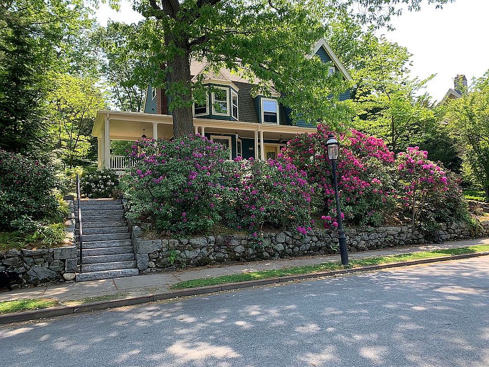 2nd image of 22 Berwick Rd
