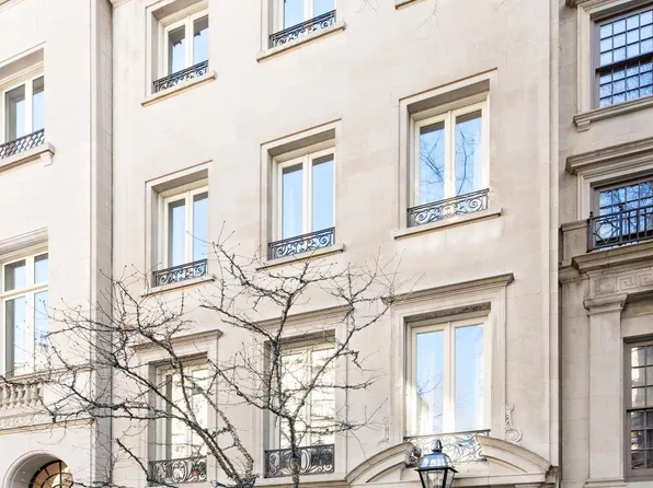 10 East 73rd Street image 1 of 15
