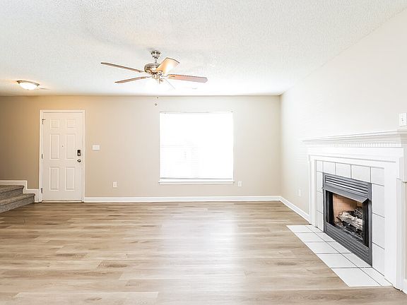 5th image of 4834 Hopewood Ln