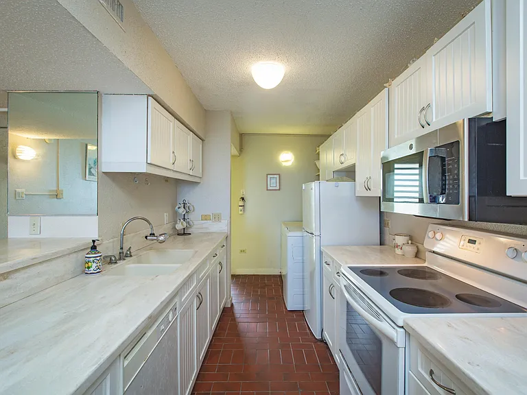 315 Golden Rock Est — Photo 8