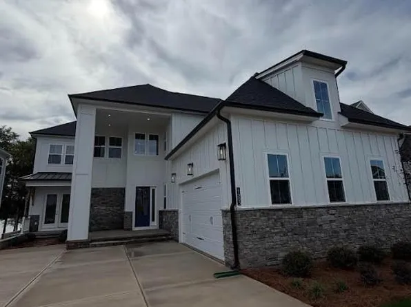 4483 Splash Trl, Sherrills Ford, NC 28673