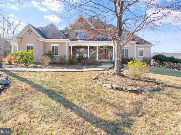 5219 Free State Rd, Marshall, VA 20115