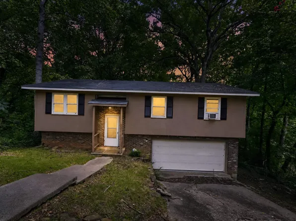 2511 Willowood Cir, Birmingham, AL 35215