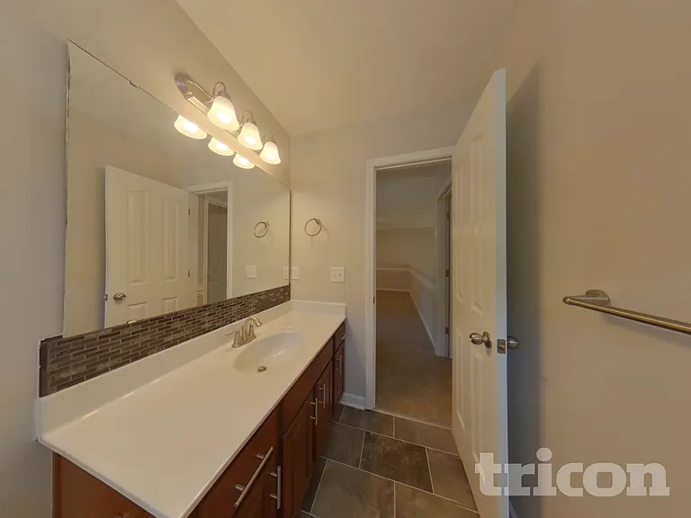 2558 Fiddlers Glenn Dr — Photo 14