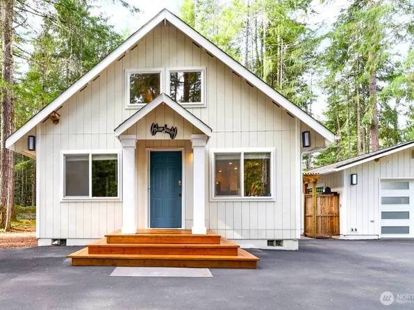 250 N Lakeview, Hoodsport, WA 98548