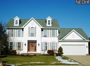 4297 Brookview Ct, Uniontown, OH 44685