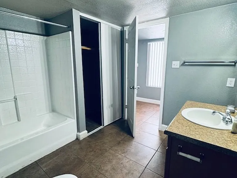 Casa Sol Apartments — Photo 22