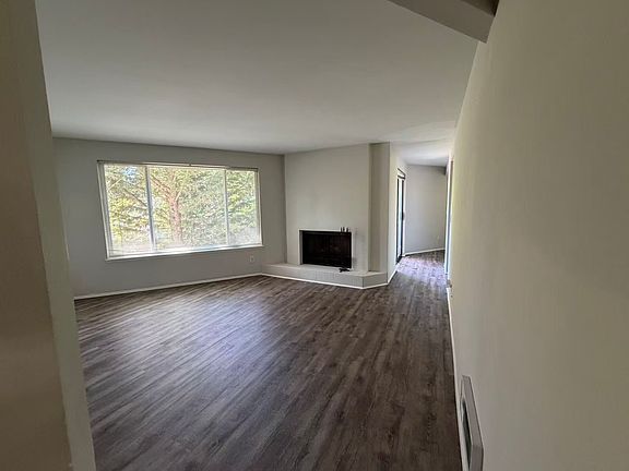 4th image of 500 N 149th St APT 302