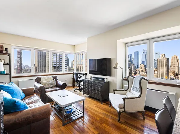 425 5th Ave APT 45D, New York, NY 10016