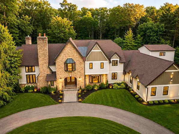 1291 Gambier Rd, Mount Vernon, OH 43050