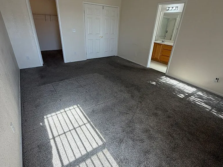 5408 Cove Point Dr — Photo 22