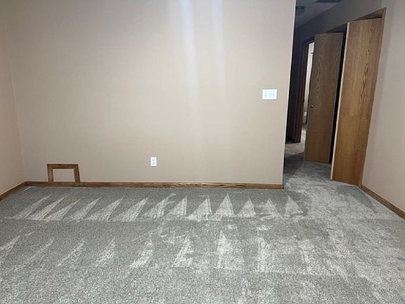 5th image of 1117 W 2nd St