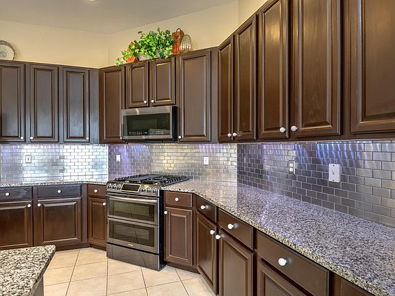 4th image of 4901 N Sabino Valley Pl