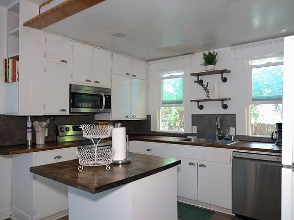 2nd image of 105 5th St