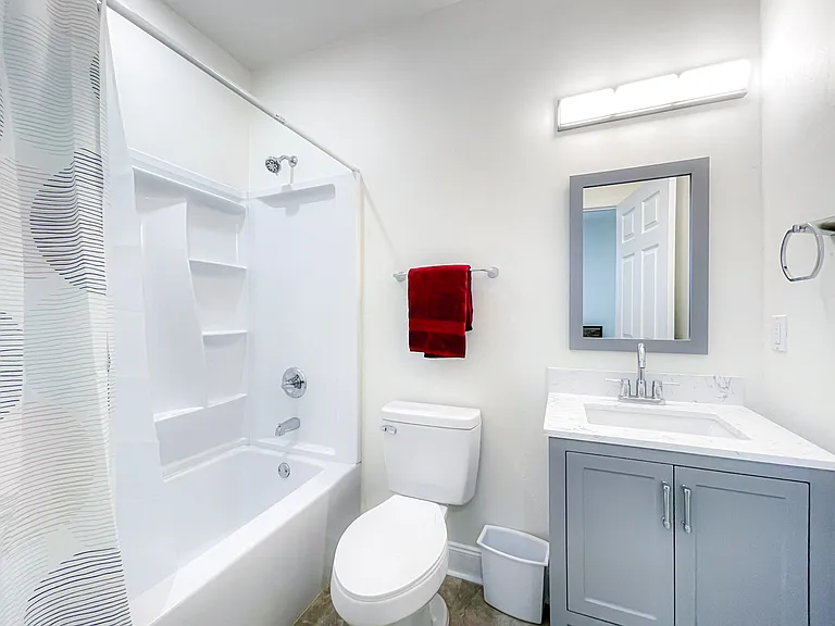 Private bathroom for room 102
