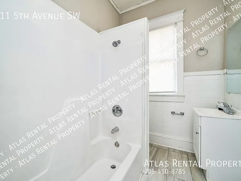 611 5th Ave SW — Photo 13