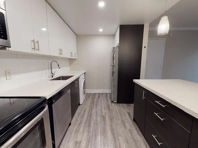 455 Maple Ave — Photo 4