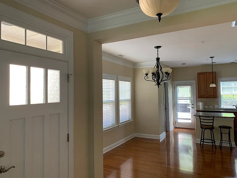 213 Legends Way — Photo 3