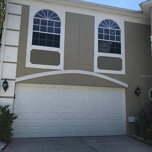 2226 Westbourne Dr — Photo 4