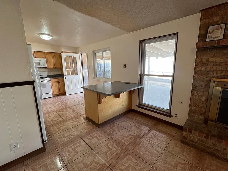 9323 Nottingham Dr — Photo 15