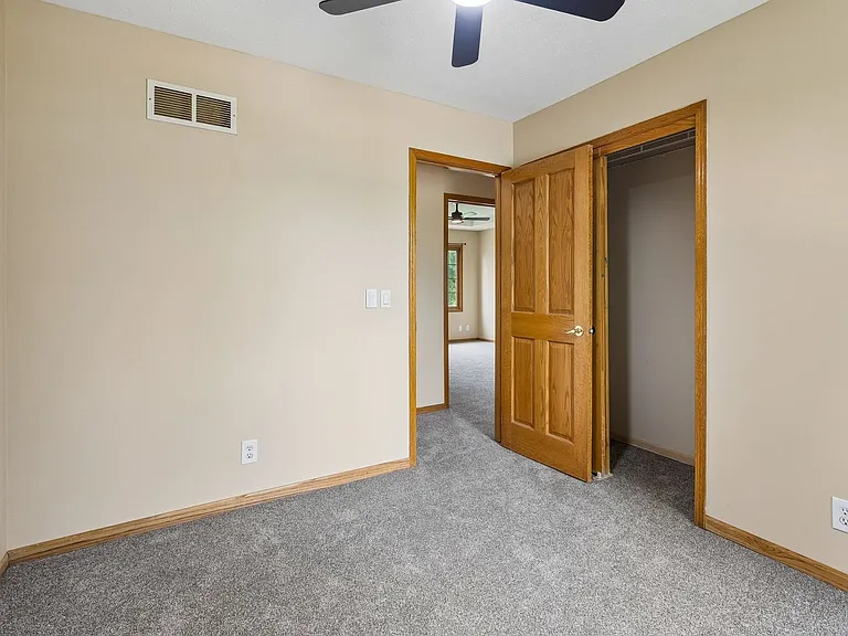 2402 King Dr — Photo 14