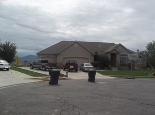 723 W 3400 S, Syracuse, UT 84075