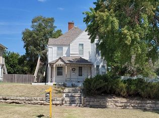 415 W 6th St, Concordia, KS 66901
