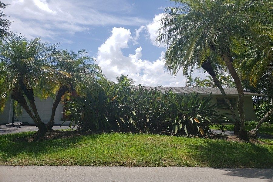 1st image of 15610 SW 89th Ave